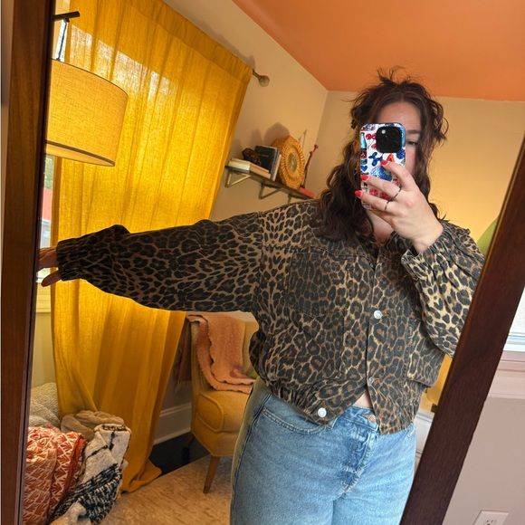 Leopard Print Button-Up Jacket - Picture 4 of 8